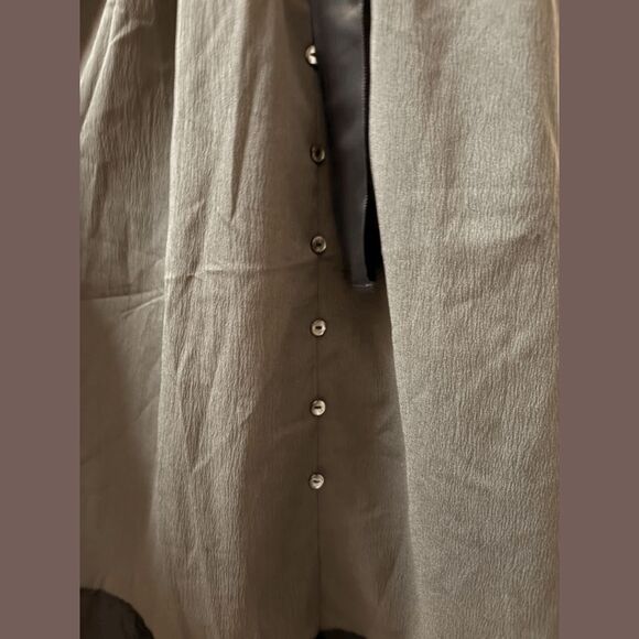 Disturbia Mortuary Lace Button-Up Midi Dress in Tea Leaf – Size 16 NWT - Picture 7 of 7